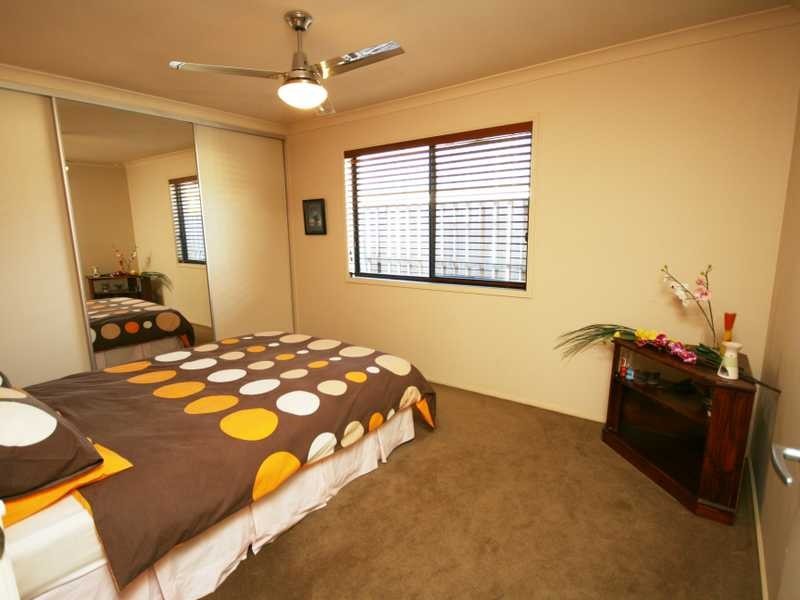 6 Duxton Drive, Varsity Lakes QLD 4227