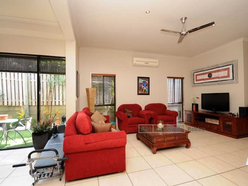 6 Duxton Drive, Varsity Lakes QLD 4227