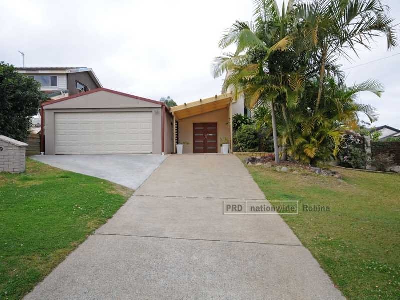 9 Valerie Street, Ashmore QLD 4214