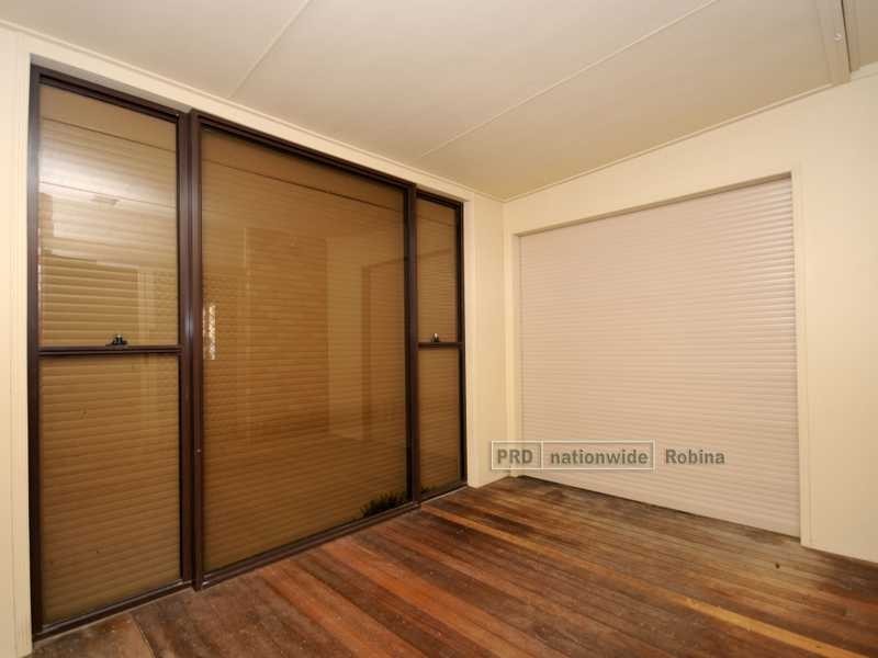 4 Waimea Drive, Varsity Lakes QLD 4227