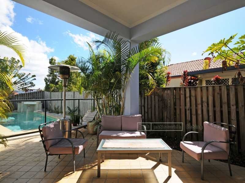 1 Rafael Place, Varsity Lakes QLD 4227