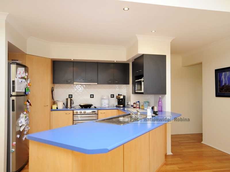 1 Rafael Place, Varsity Lakes QLD 4227