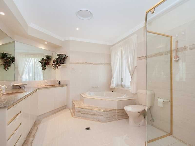 23 Red Oak Drive, Tallai QLD 4213