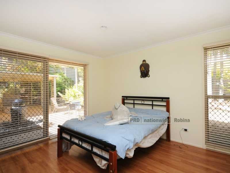 10 Wayville Place, Robina QLD 4226