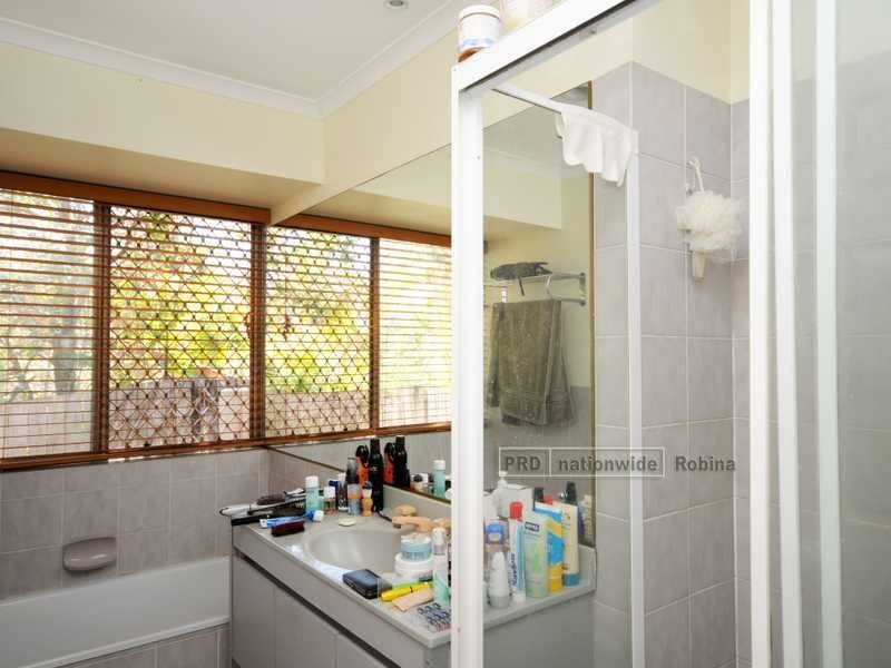 10 Wayville Place, Robina QLD 4226