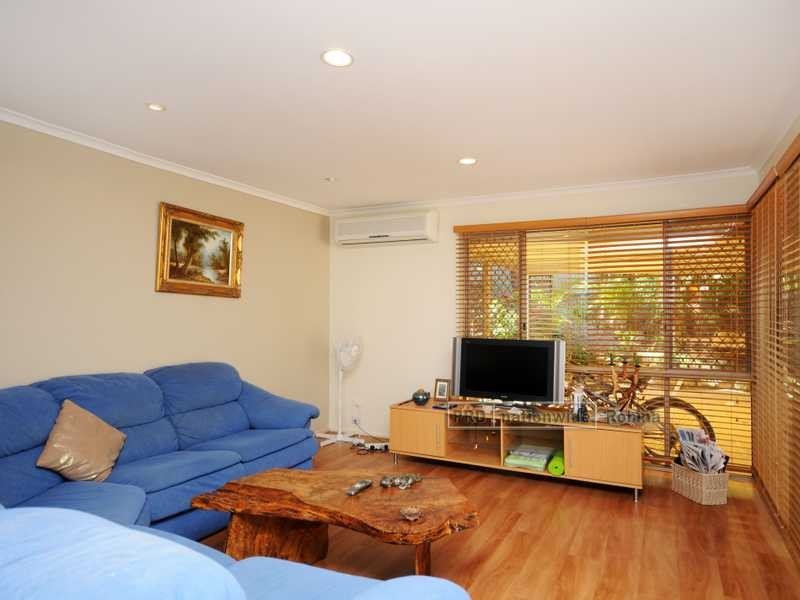 10 Wayville Place, Robina QLD 4226