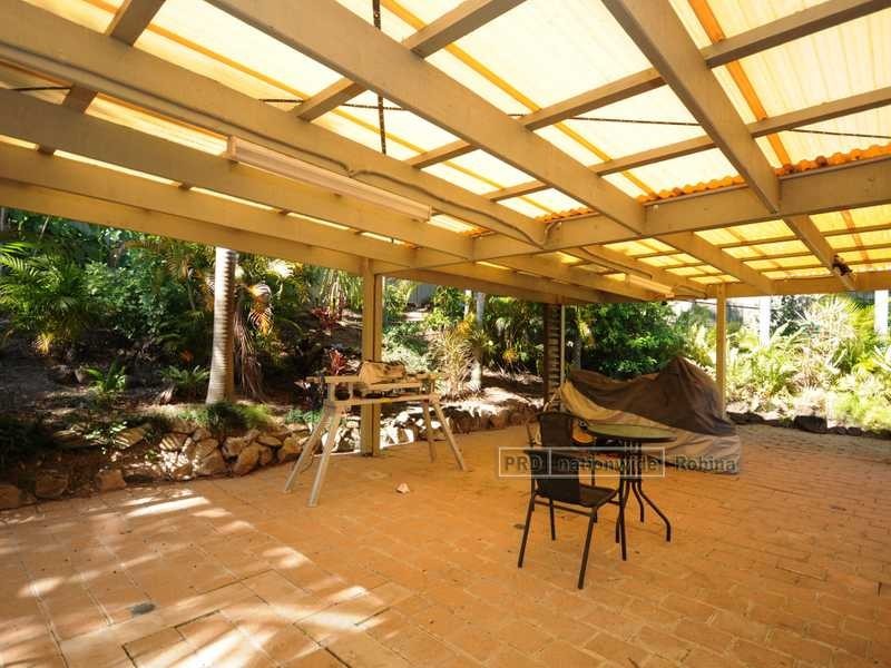 10 Wayville Place, Robina QLD 4226