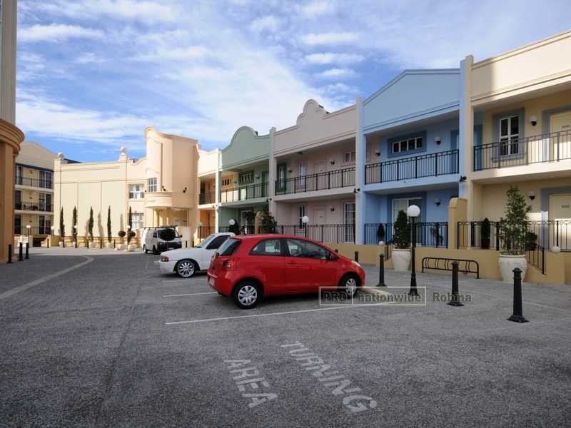 Unit 1021/3029 The Boulevarde, Carrara QLD 4211