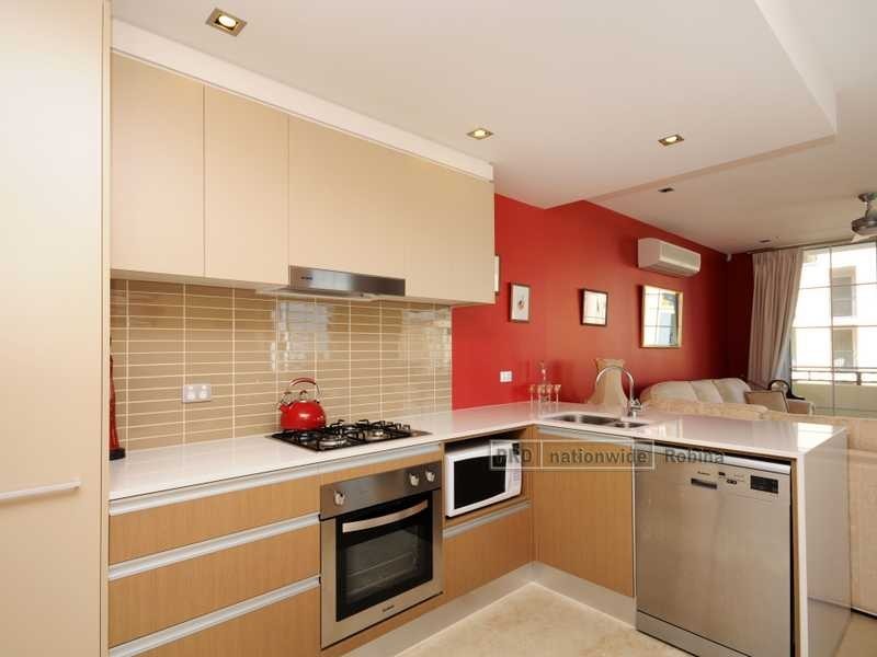 Unit 1021/3029 The Boulevarde, Carrara QLD 4211