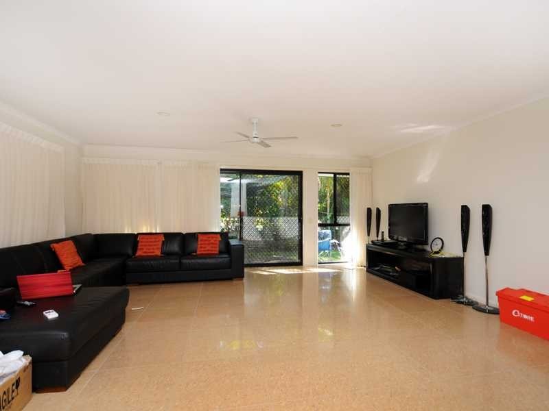 Unit 7/4 Bronberg Court, Southport QLD 4215