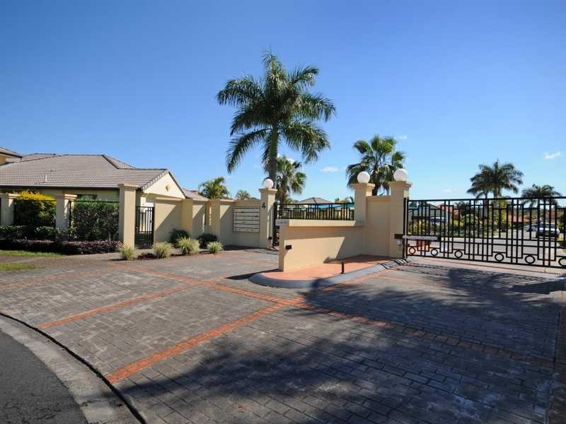 Unit 7/4 Bronberg Court, Southport QLD 4215