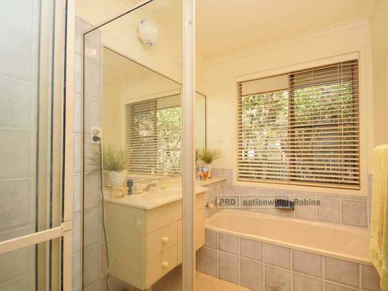 5 Springtime Court, Mudgeeraba QLD 4213