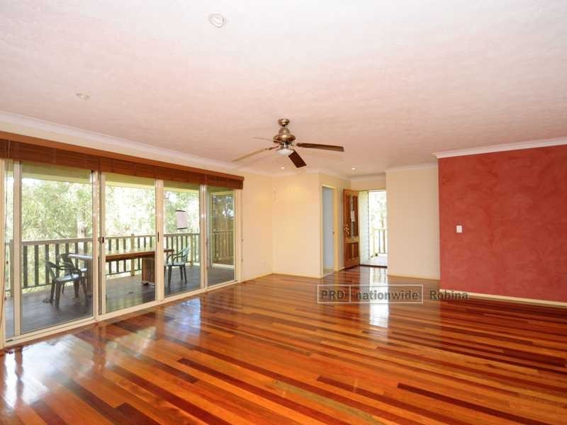 71 Waters Rd, Bonogin QLD 4213