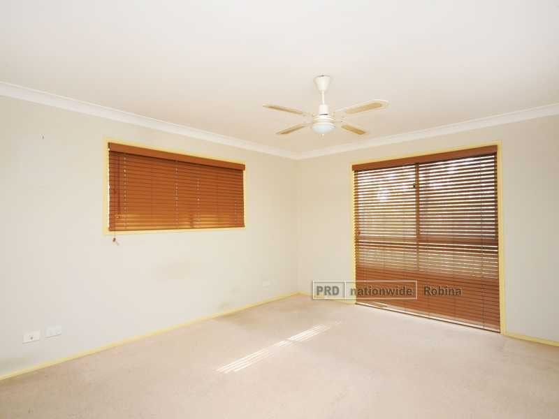 71 Waters Rd, Bonogin QLD 4213