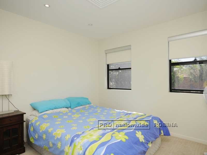 Unit 2/1890 Gold Coast Highway, Burleigh Heads QLD 4220