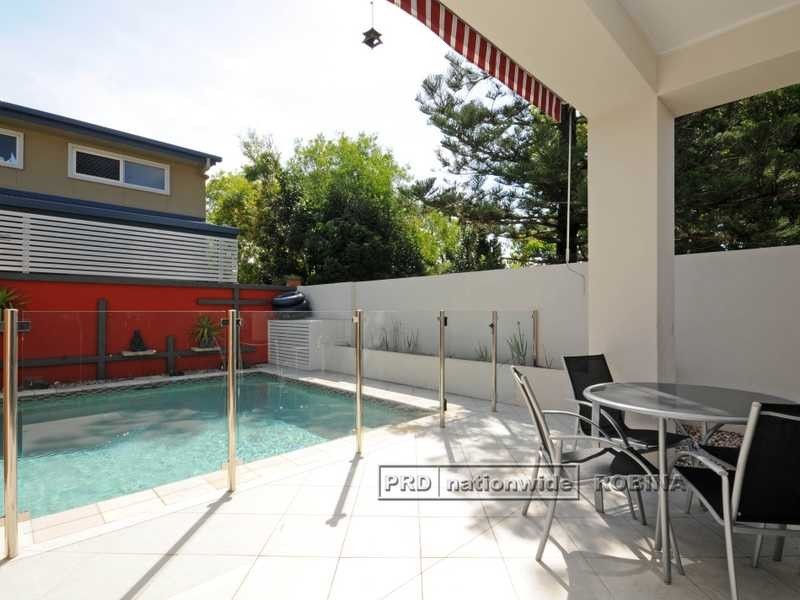 Unit 2/1890 Gold Coast Highway, Burleigh Heads QLD 4220