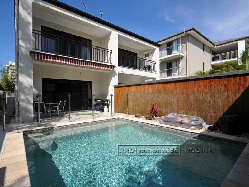 Unit 2/1890 Gold Coast Highway, Burleigh Heads QLD 4220