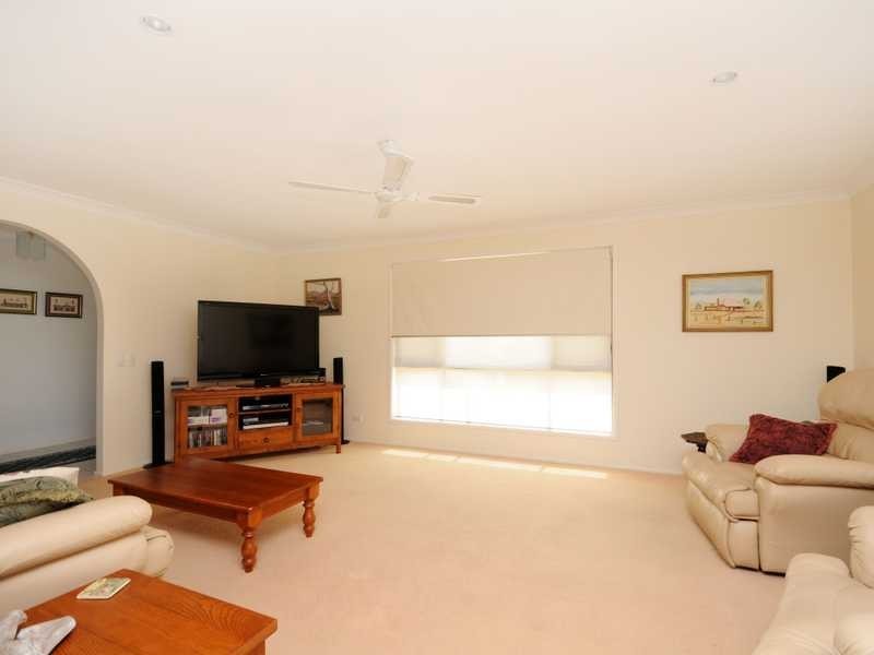 6 Narrabeen Court, Robina QLD 4226