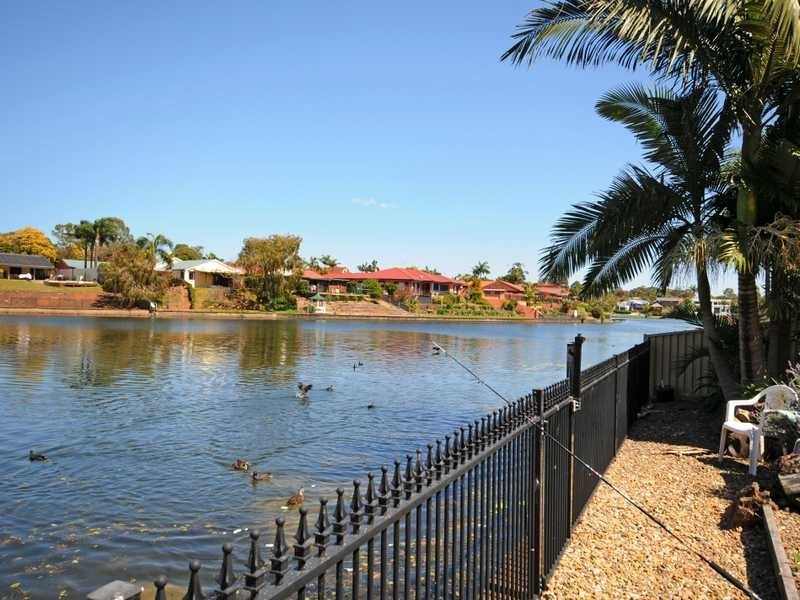 6 Narrabeen Court, Robina QLD 4226