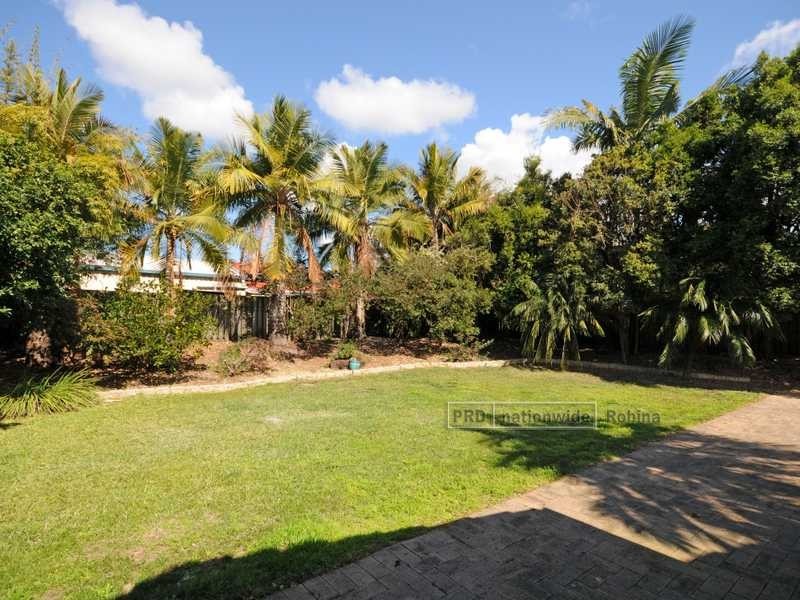 17 Queen Charlotte Court, Mudgeeraba QLD 4213