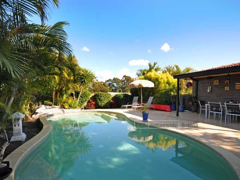 12 Windsor Place, Ashmore QLD 4214