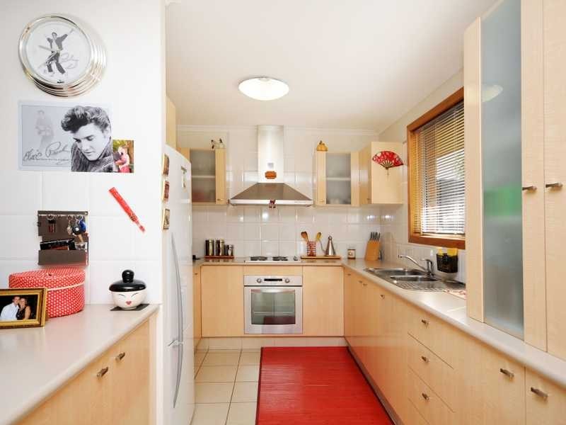 12 Windsor Place, Ashmore QLD 4214