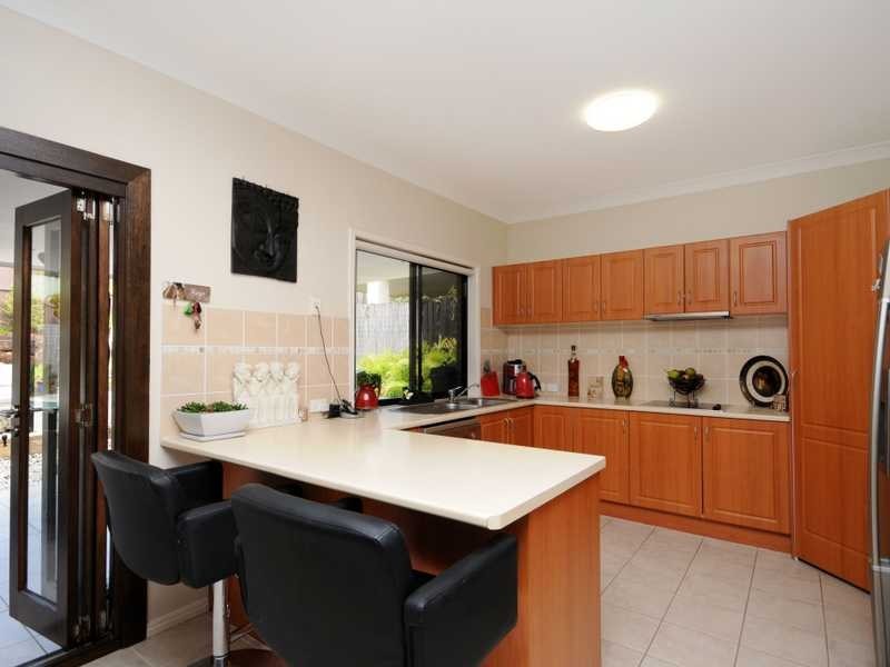 51 Lantau Crescent, Varsity Lakes QLD 4227
