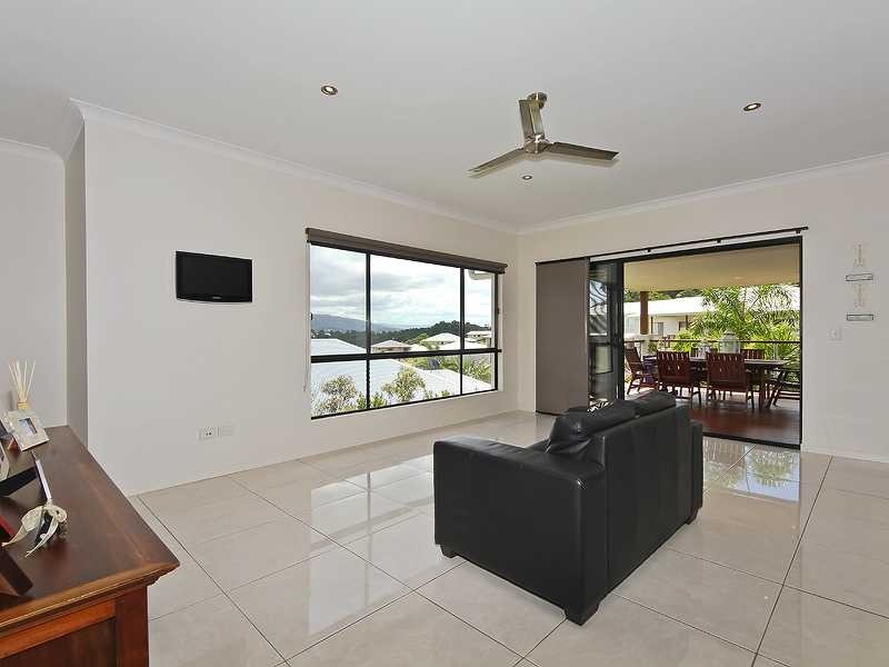 36 Boogaerdt Rise, Bonogin QLD 4213
