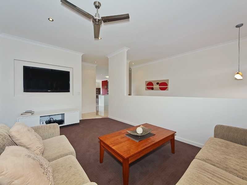 36 Boogaerdt Rise, Bonogin QLD 4213
