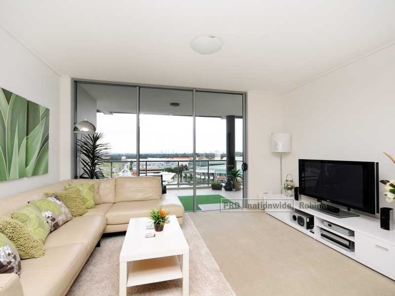 Unit 37/38 Riverwalk Avenue, Robina QLD 4226