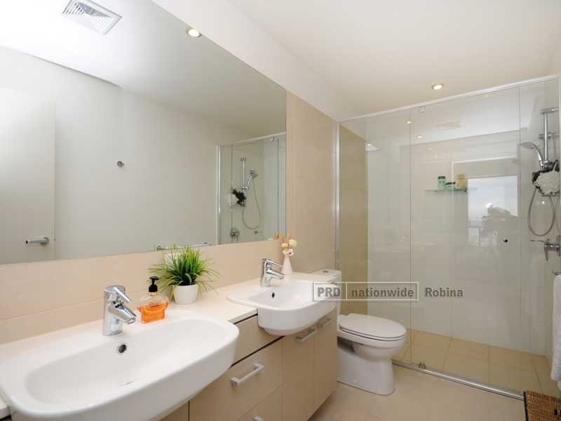 Unit 37/38 Riverwalk Avenue, Robina QLD 4226