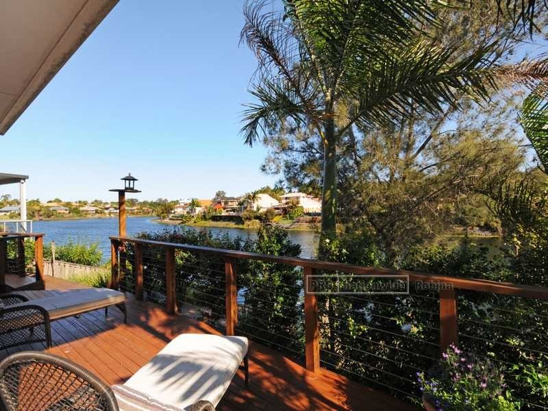 9 Templestowe Court, Robina QLD 4226