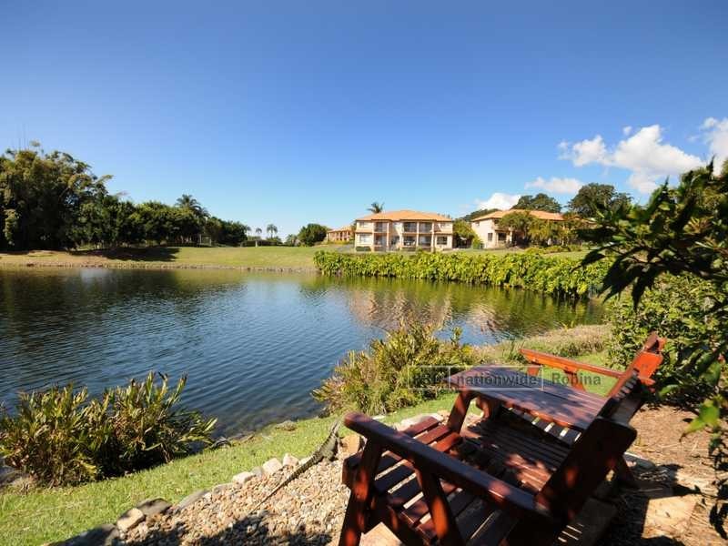 Unit 30/117 Palm Meadows Drive, Carrara QLD 4211