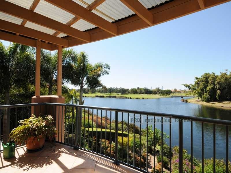 Unit 30/117 Palm Meadows Drive, Carrara QLD 4211