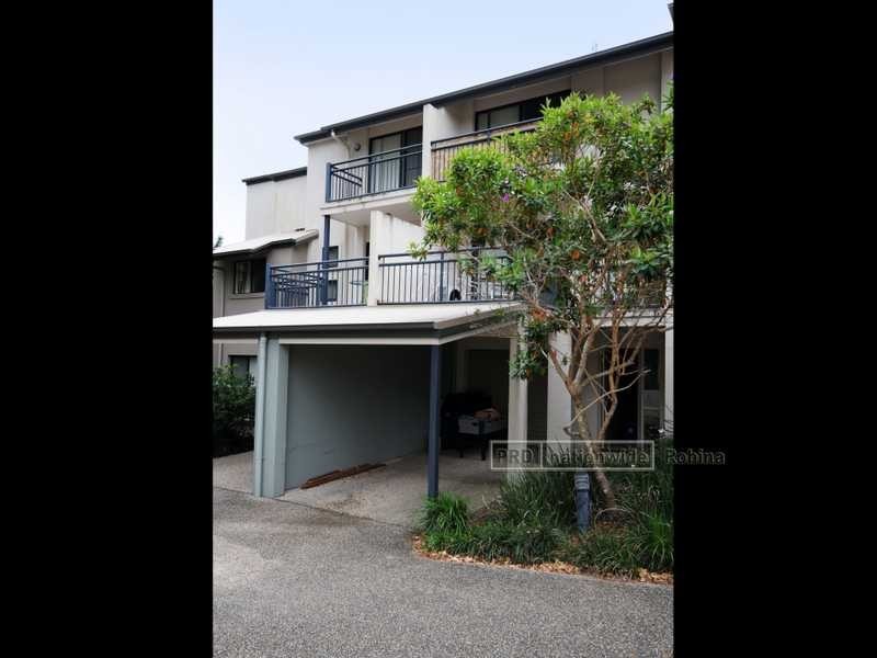 Unit 12/1 Gammon Drive, Varsity Lakes QLD 4227