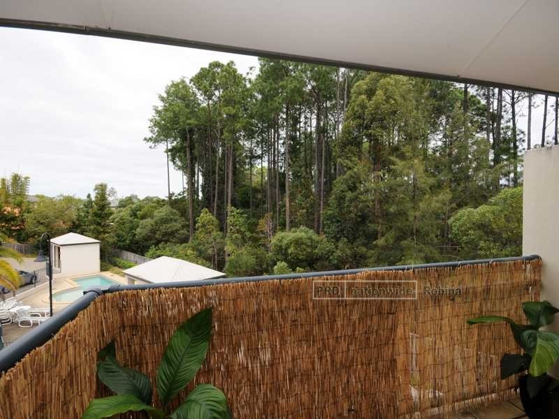 Unit 12/1 Gammon Drive, Varsity Lakes QLD 4227