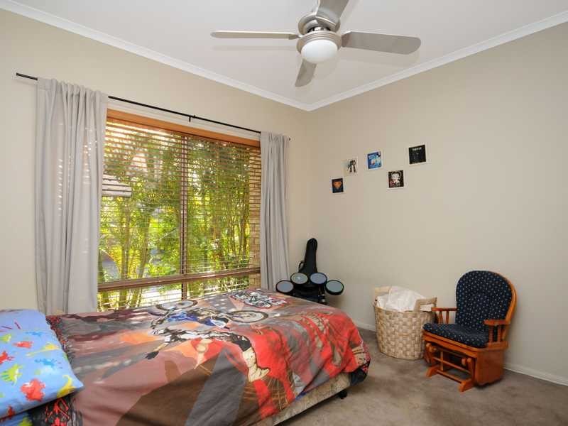 16 Marciana Crescent, Varsity Lakes QLD 4227