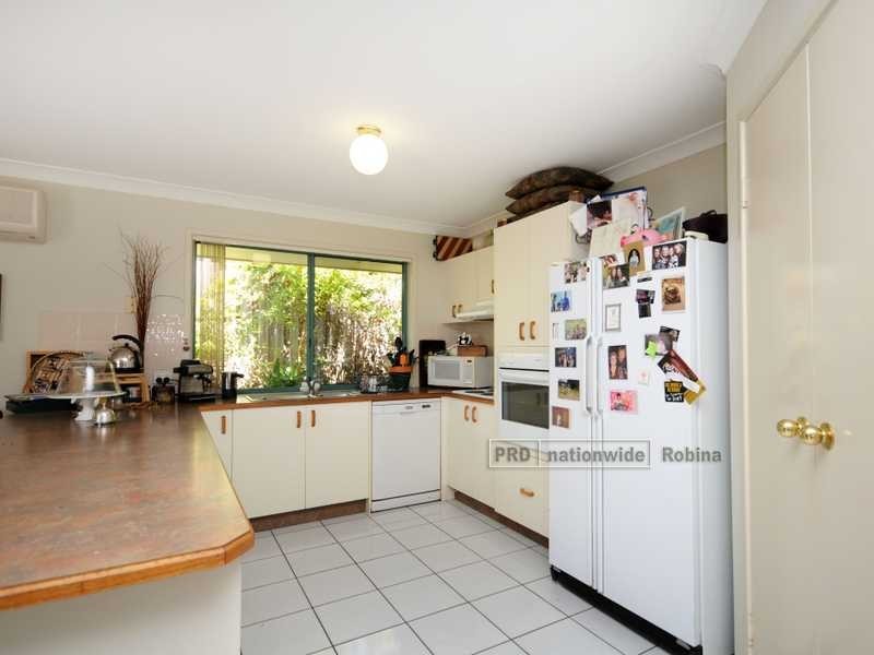4 Leicester Terrace, Mudgeeraba QLD 4213