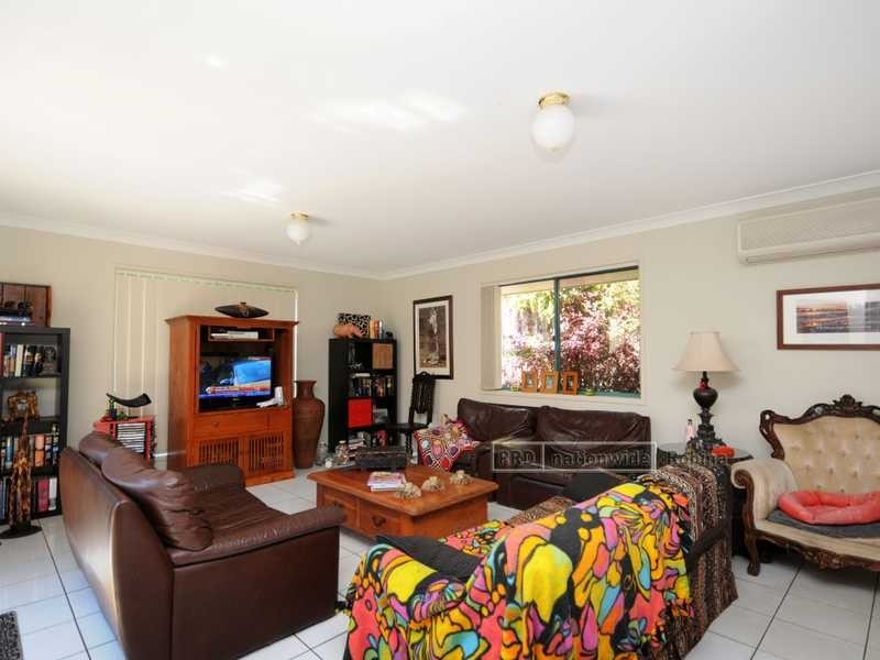 4 Leicester Terrace, Mudgeeraba QLD 4213