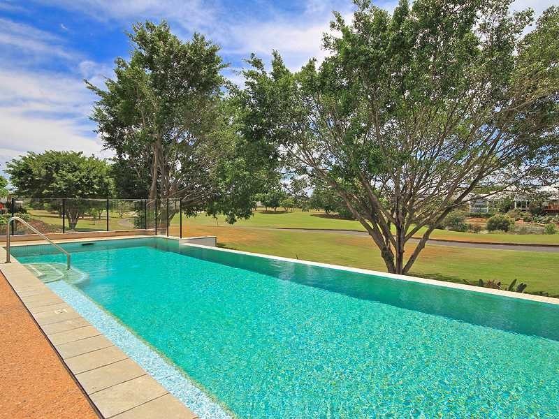 Unit 36/901 Medinah Avenue, Robina QLD 4226