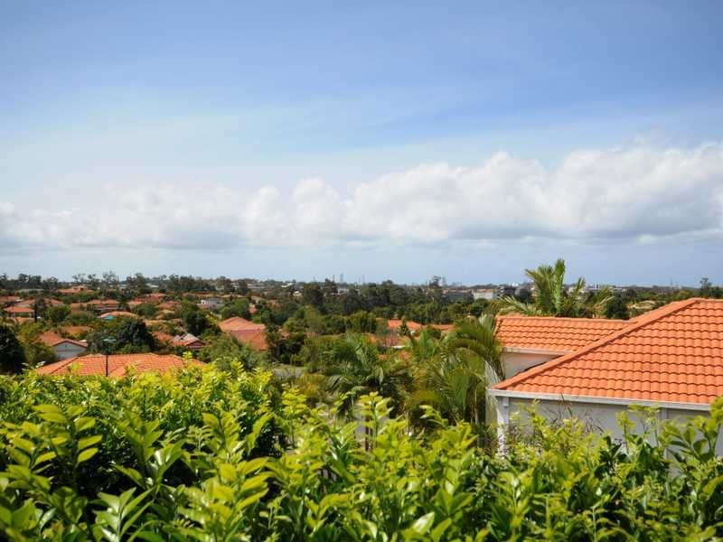 12 Ilminster Crescent, Mudgeeraba QLD 4213