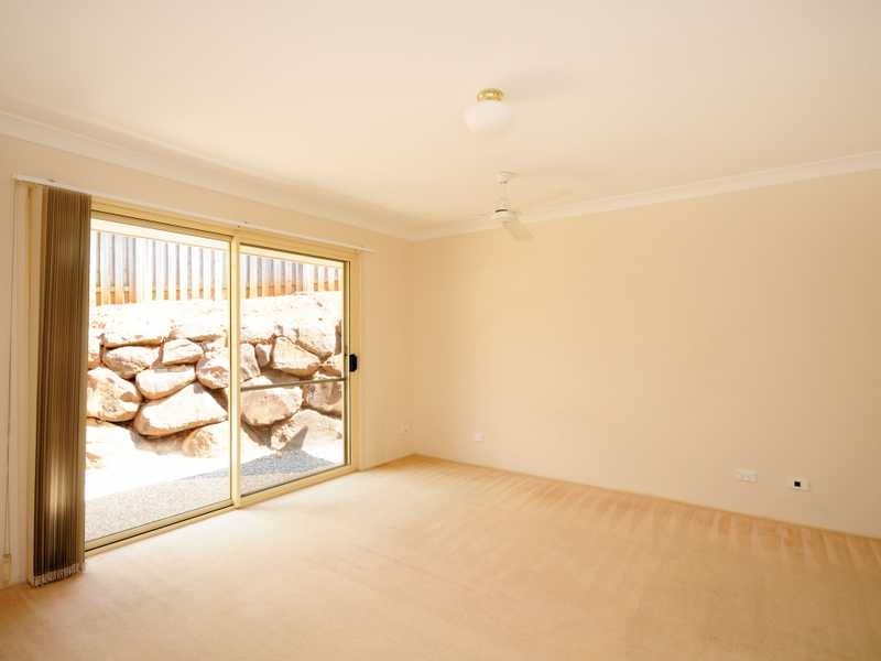 12 Ilminster Crescent, Mudgeeraba QLD 4213