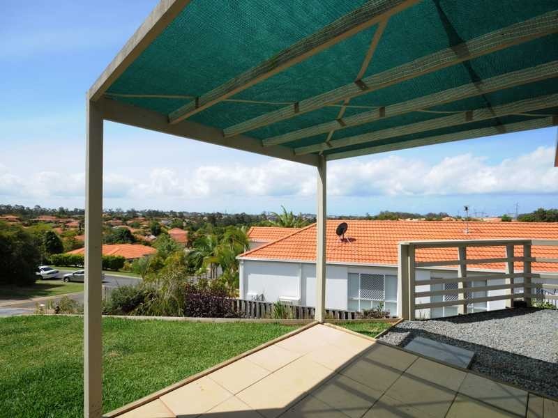 12 Ilminster Crescent, Mudgeeraba QLD 4213