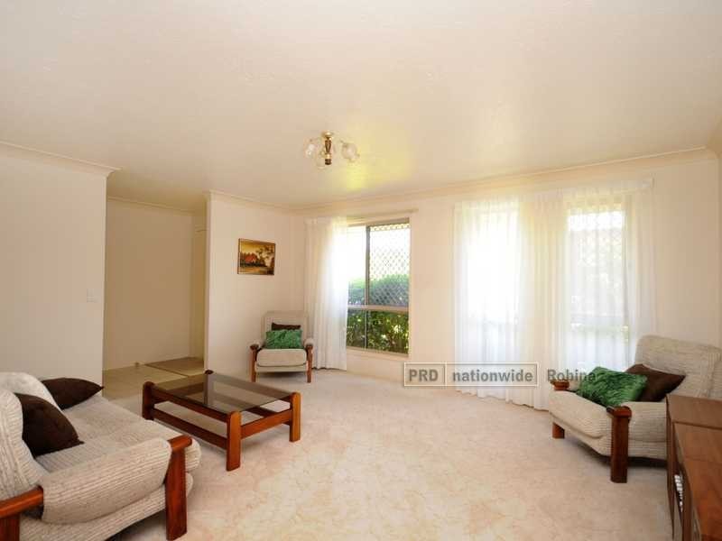 6 Ridgewood Court, Burleigh Waters QLD 4220