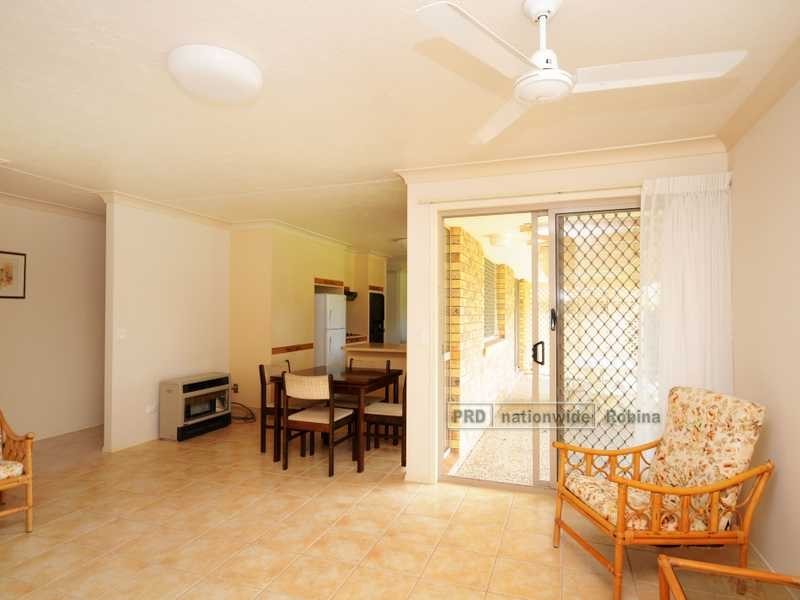 6 Ridgewood Court, Burleigh Waters QLD 4220
