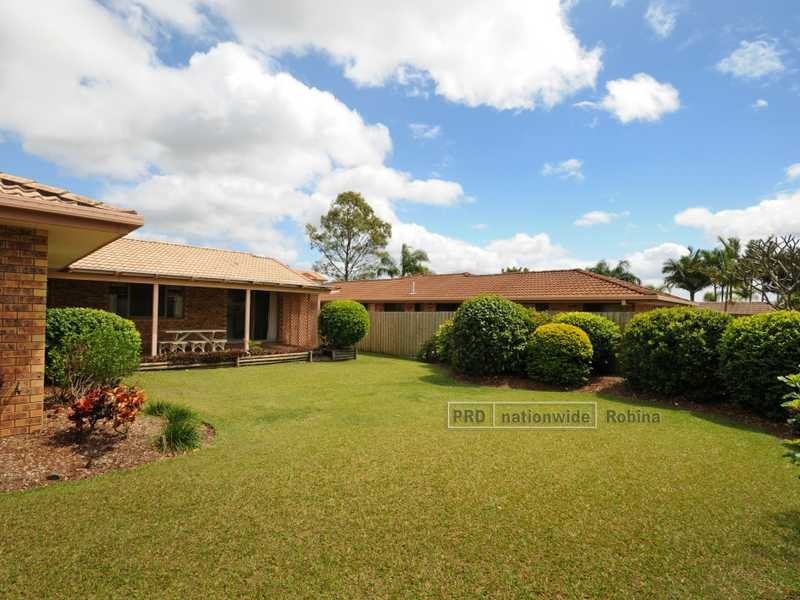 6 Ridgewood Court, Burleigh Waters QLD 4220