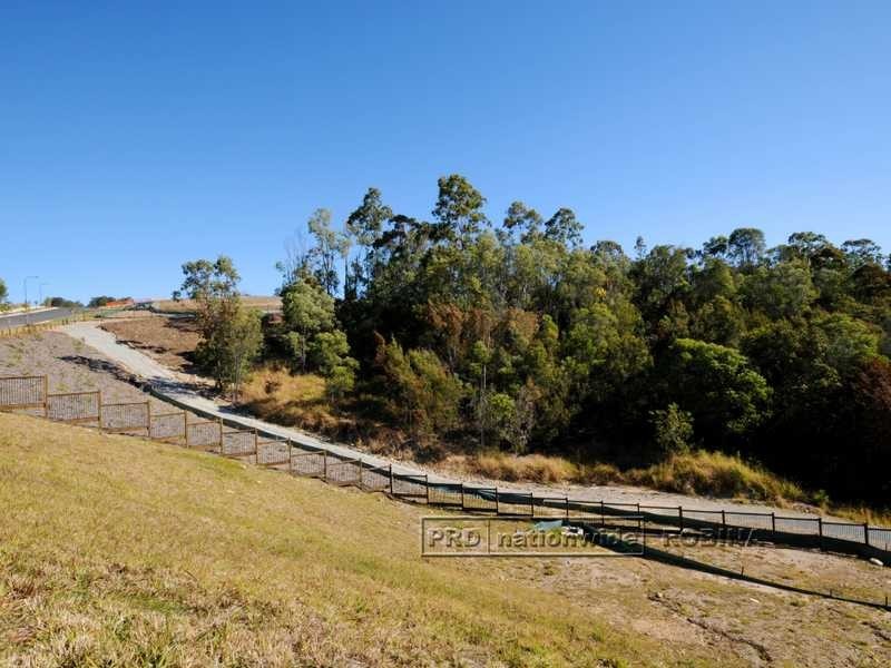 9 Golden Grove Boulevard, Reedy Creek QLD 4227