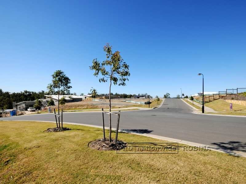 9 Golden Grove Boulevard, Reedy Creek QLD 4227