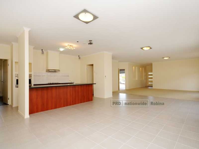 60 Merrilaine Crescent, Merrimac QLD 4226