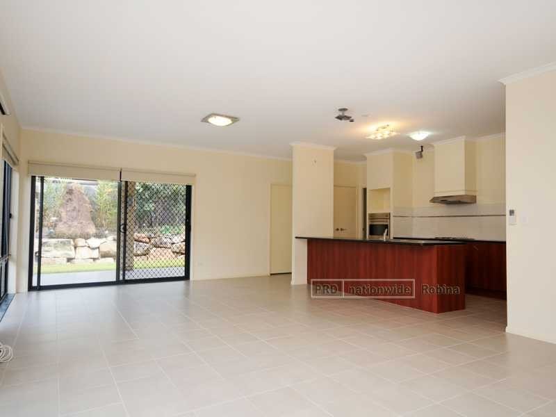 60 Merrilaine Crescent, Merrimac QLD 4226